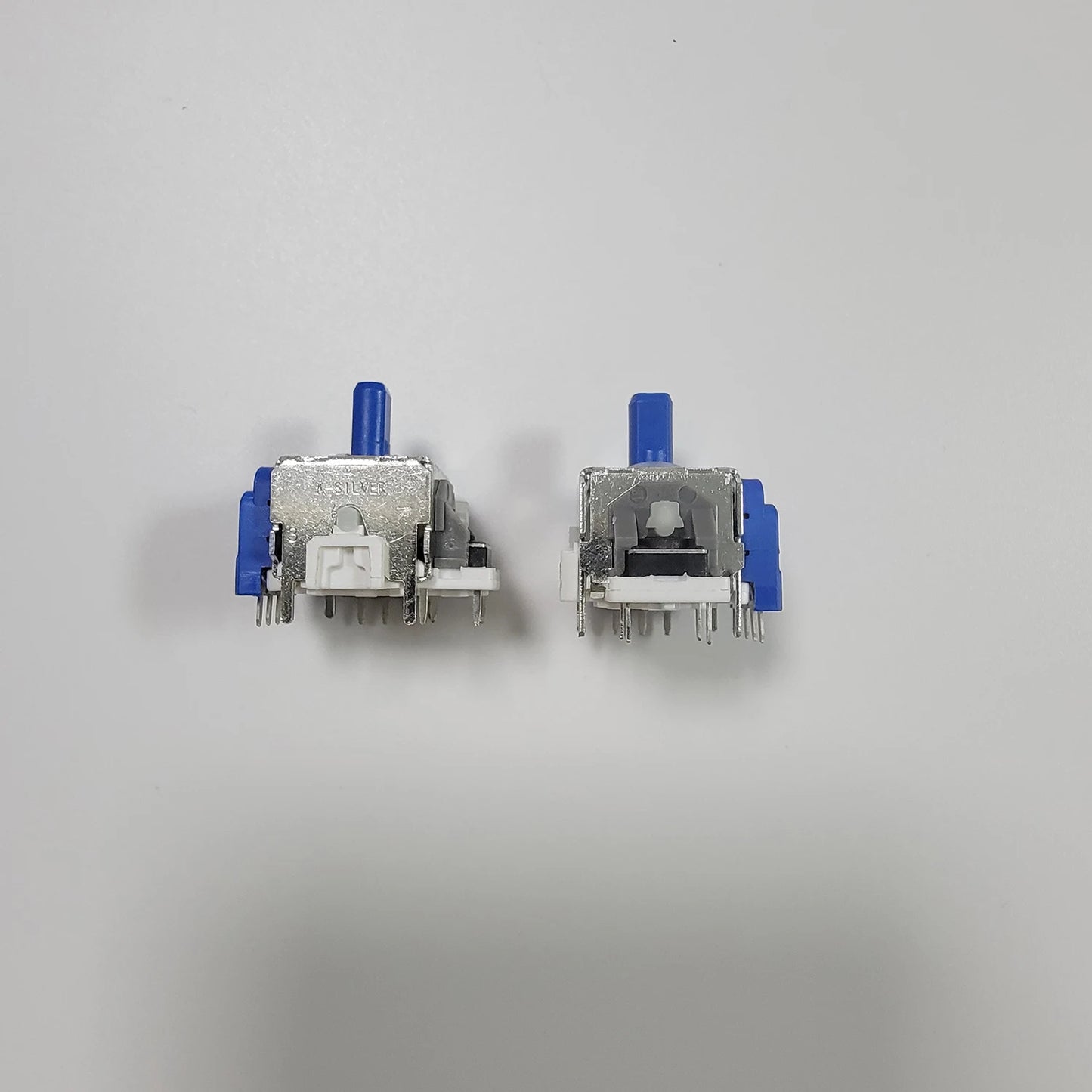 2PCS K-Silver JS13 Pro TMR Joystick for Switch Pro PS5 PS4 Xbox Series Xbox Elite 2 Replacement 3D Analog ThumbStick Anti-Drift