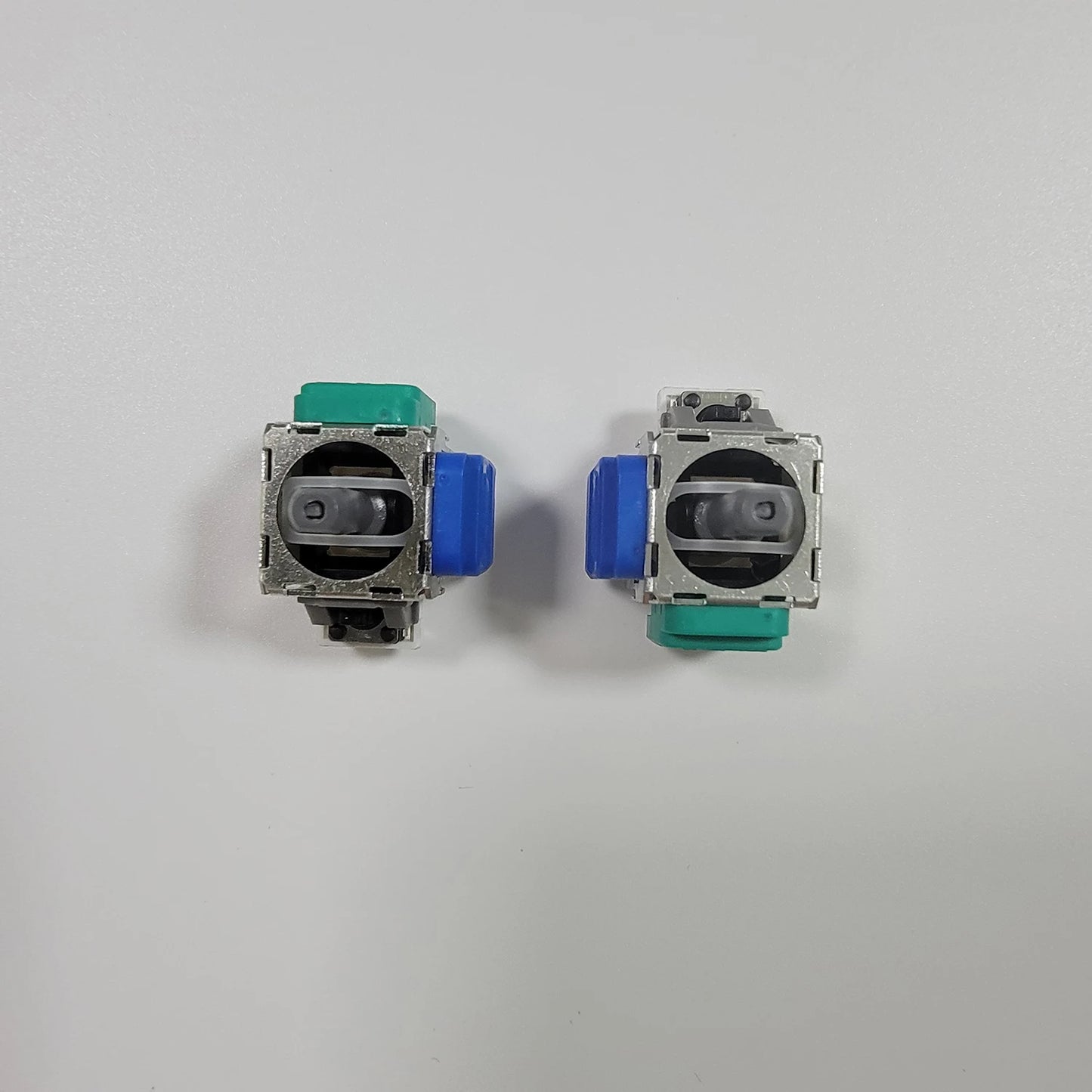 2PCS K-Silver JS13 Pro TMR Joystick for Switch Pro PS5 PS4 Xbox Series Xbox Elite 2 Replacement 3D Analog ThumbStick Anti-Drift
