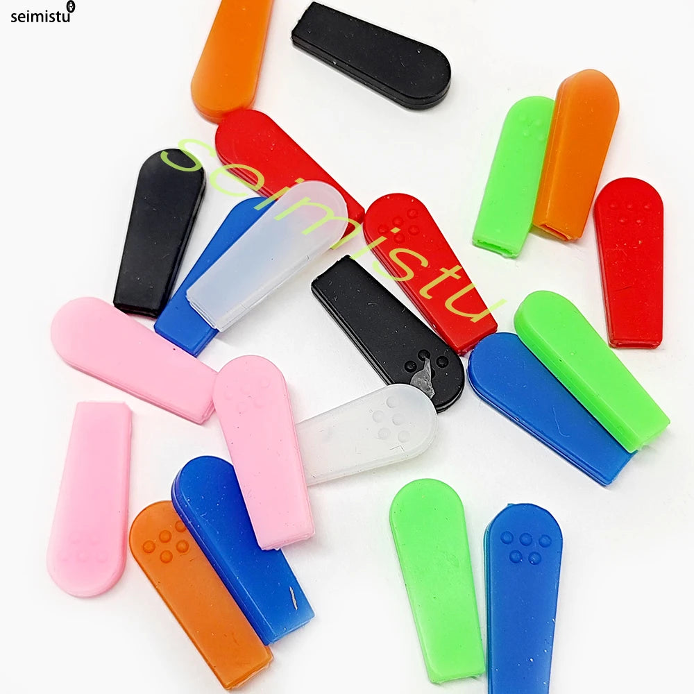 50pcs Crane Claw Paw Covers for Game Vending Machine Candy Capsule Ball Pliers Anti-Slip Silicone Sleeve Elastic Foot Covers